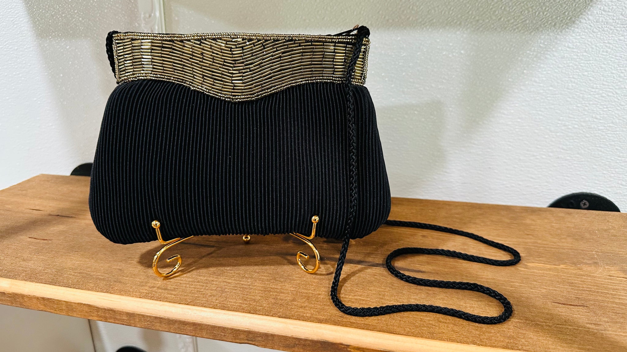 Vintage La Regale Beaded Bag – Samara B. Vintagely Chic Boutique